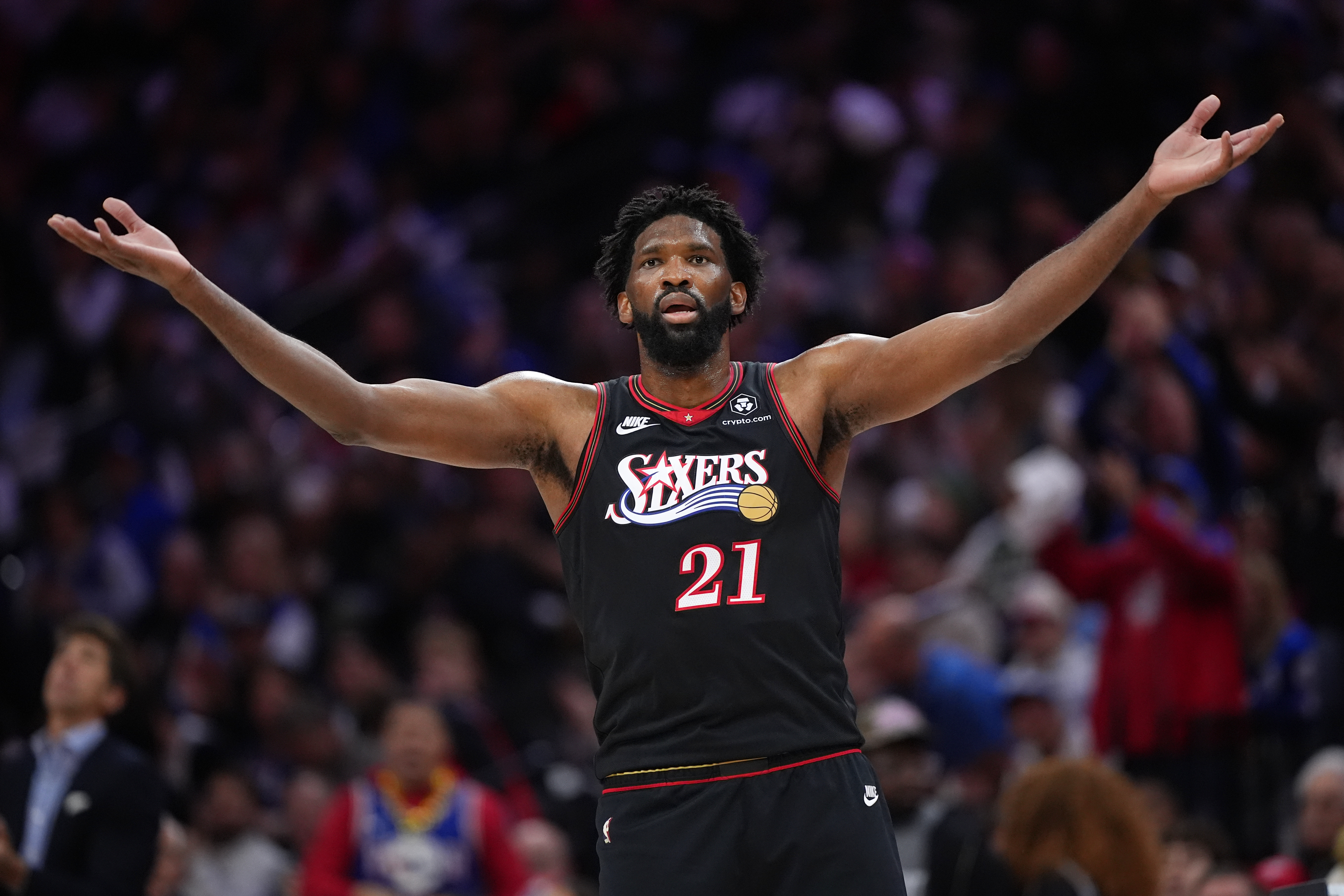 Joel Embiid wants 76ers fans at Philadelphia games. The Knicks know that New Yorkers are coming