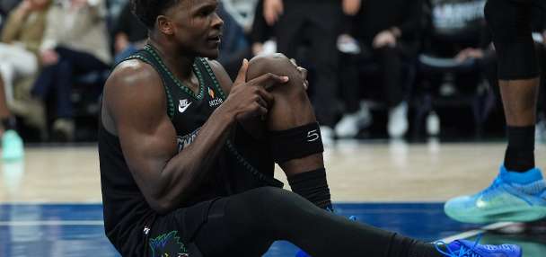 Wolves say Edwards is questionable for Game 1 despite knee injury