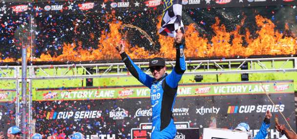 Chase Elliott wins at Texas to join Tyler Reddick as multiple Cup Series winners this season