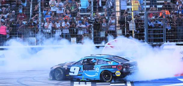 Chase Elliott had never before won 2 Cup races this early in a NASCAR season