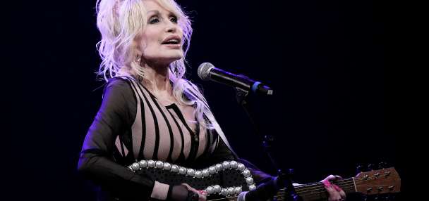Dolly Parton is bringing her free book program to Utah