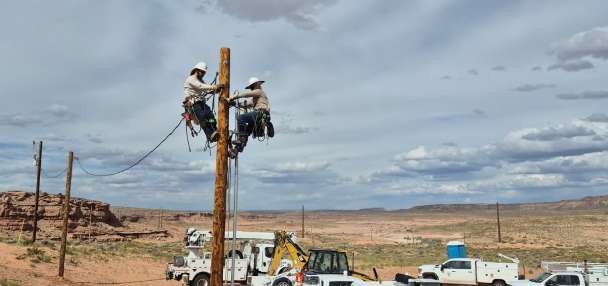 Murray power crew aids in electrifying homes on Navajo Nation