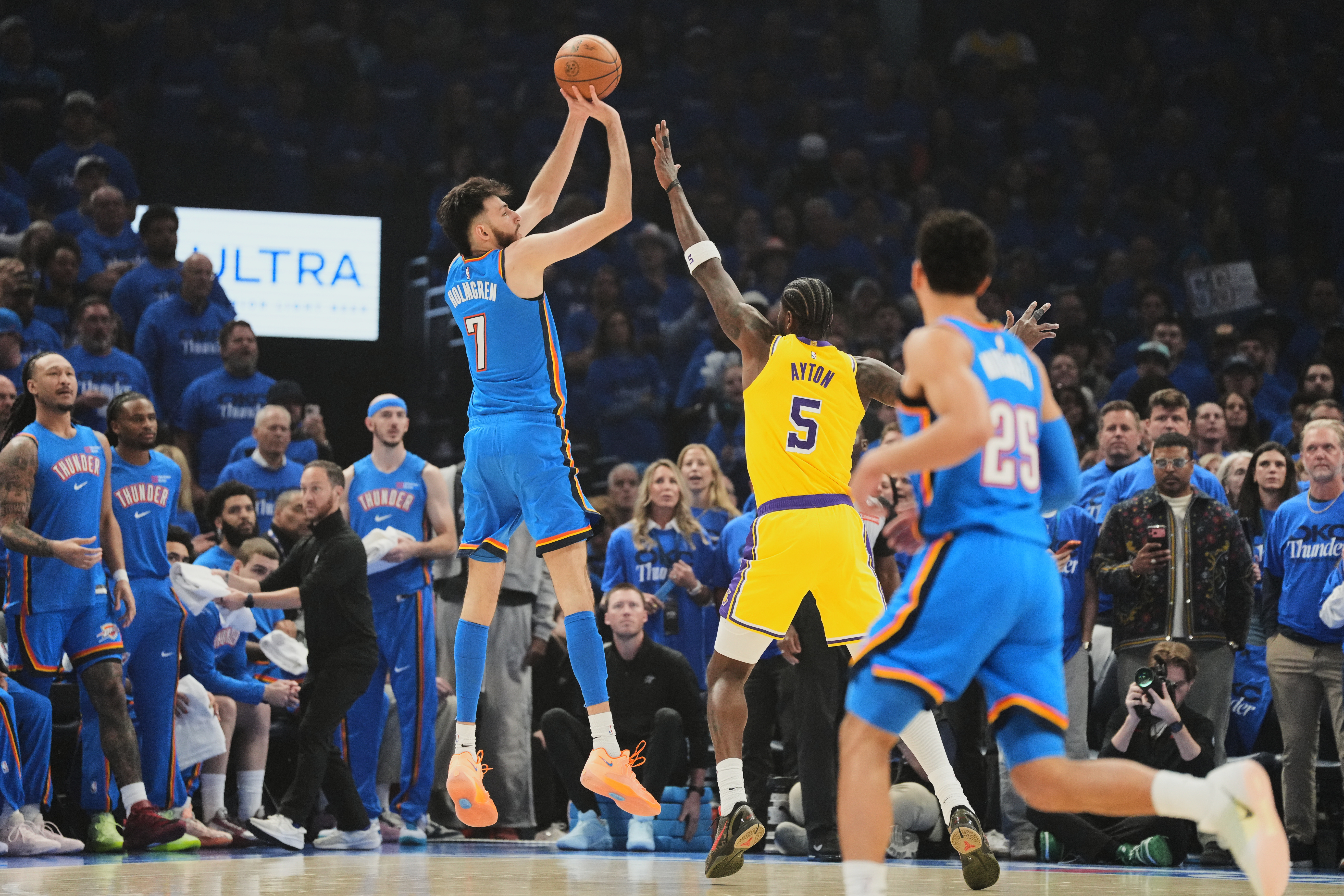 Holmgren has 24 points to help Thunder top Lakers 108-90 in Game 1 of Western Conference semifinals