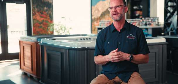 Utah hot tub company creates 'Arctic moments'