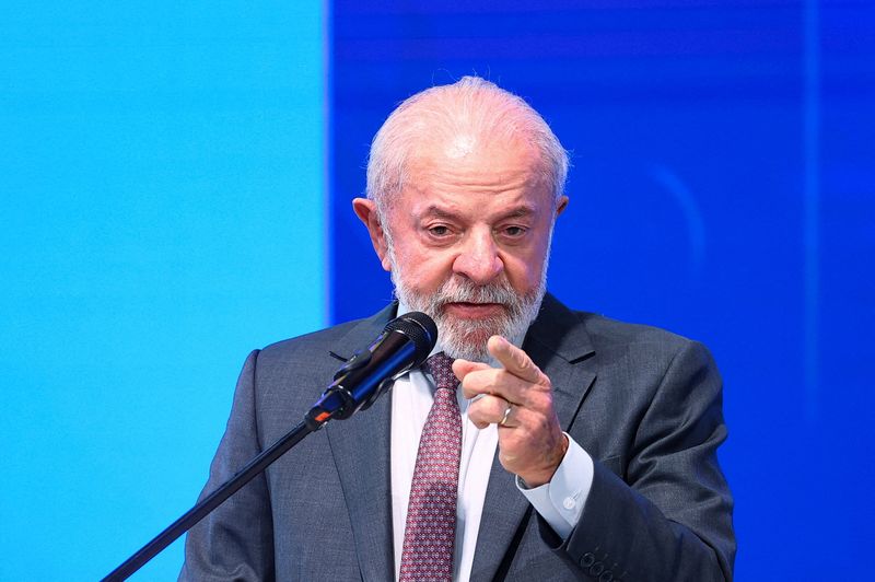 Brazil's Lula visits Trump in Washington seeking to avert new US trade tariffs