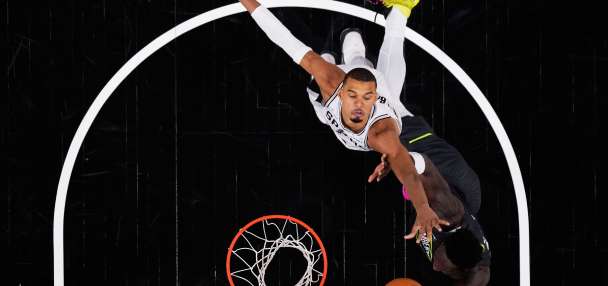 Wembanyama, Spurs take out frustration on Timberwolves to even semifinal series at one apiece