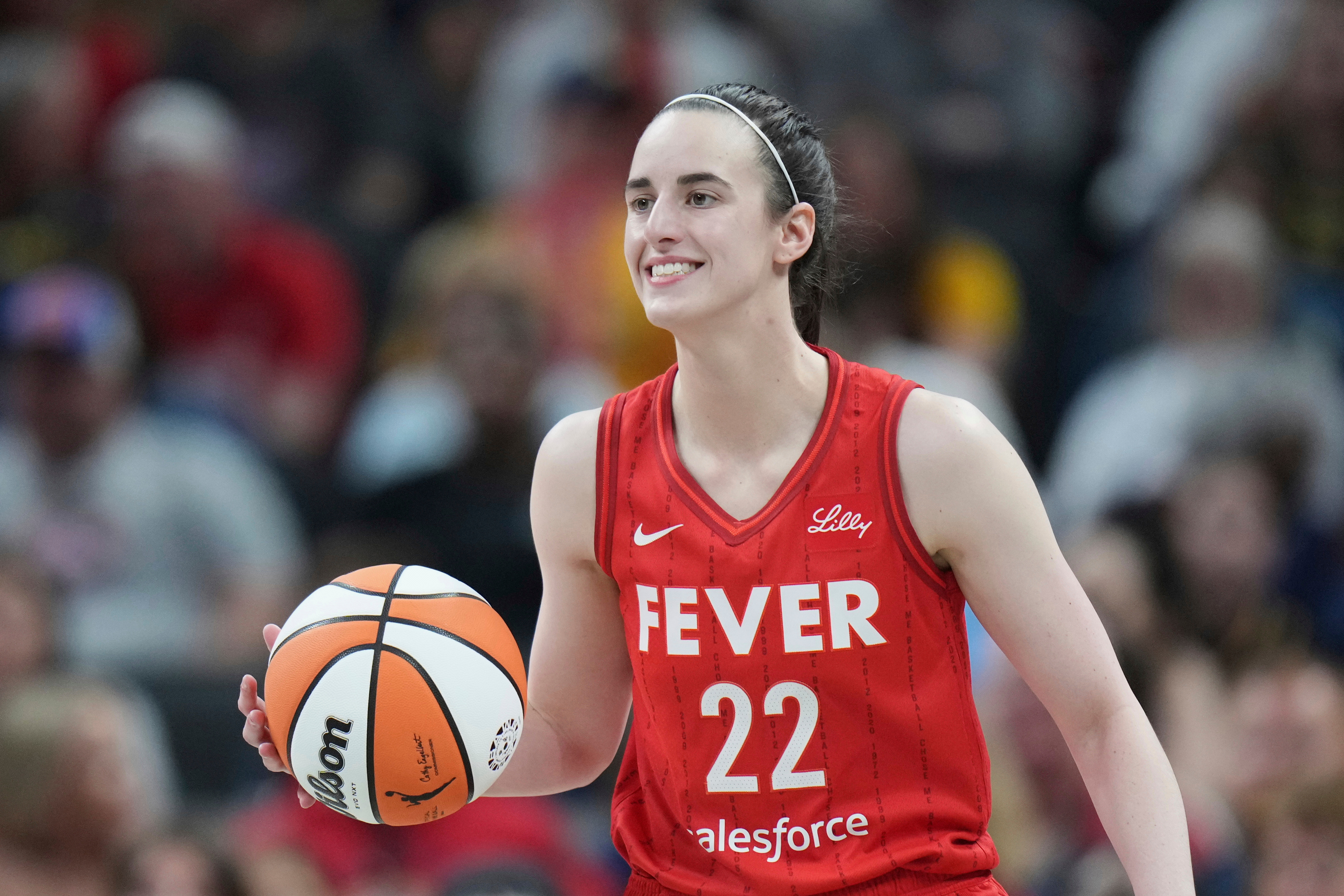 Caitlin Clark-Paige Bueckers matchup becomes must-watch game on WNBA's big opening weekend