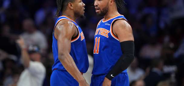 Knicks bury 76ers 144-114 behind Game 4 3-point barrage, back in East finals for 2nd straight year