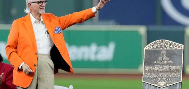 René Cárdenas, pioneer in Spanish-language broadcasts of MLB games, dies at 96