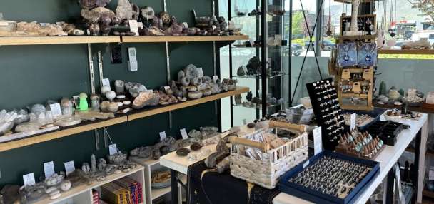 Riverton business owner 'shocked' after alleged thief caught on camera