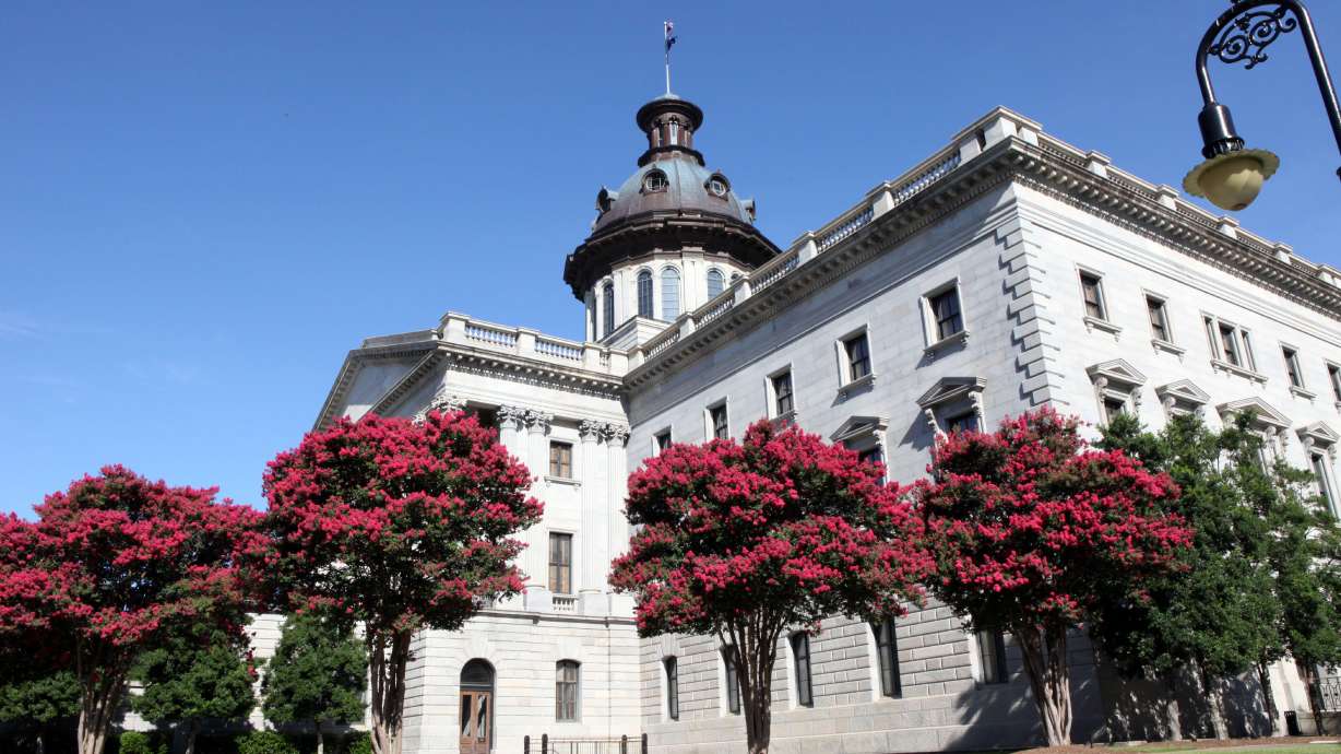 A bid to redraw South Carolina's congressional map failed in the state Senate on Tuesday when a handful of Republicans broke with President Donald Trump and voted against the effort.