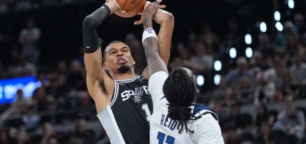 Wembanyama returns with a huge performance as the Spurs beat the Wolves 126-97 for a 3-2 lead
