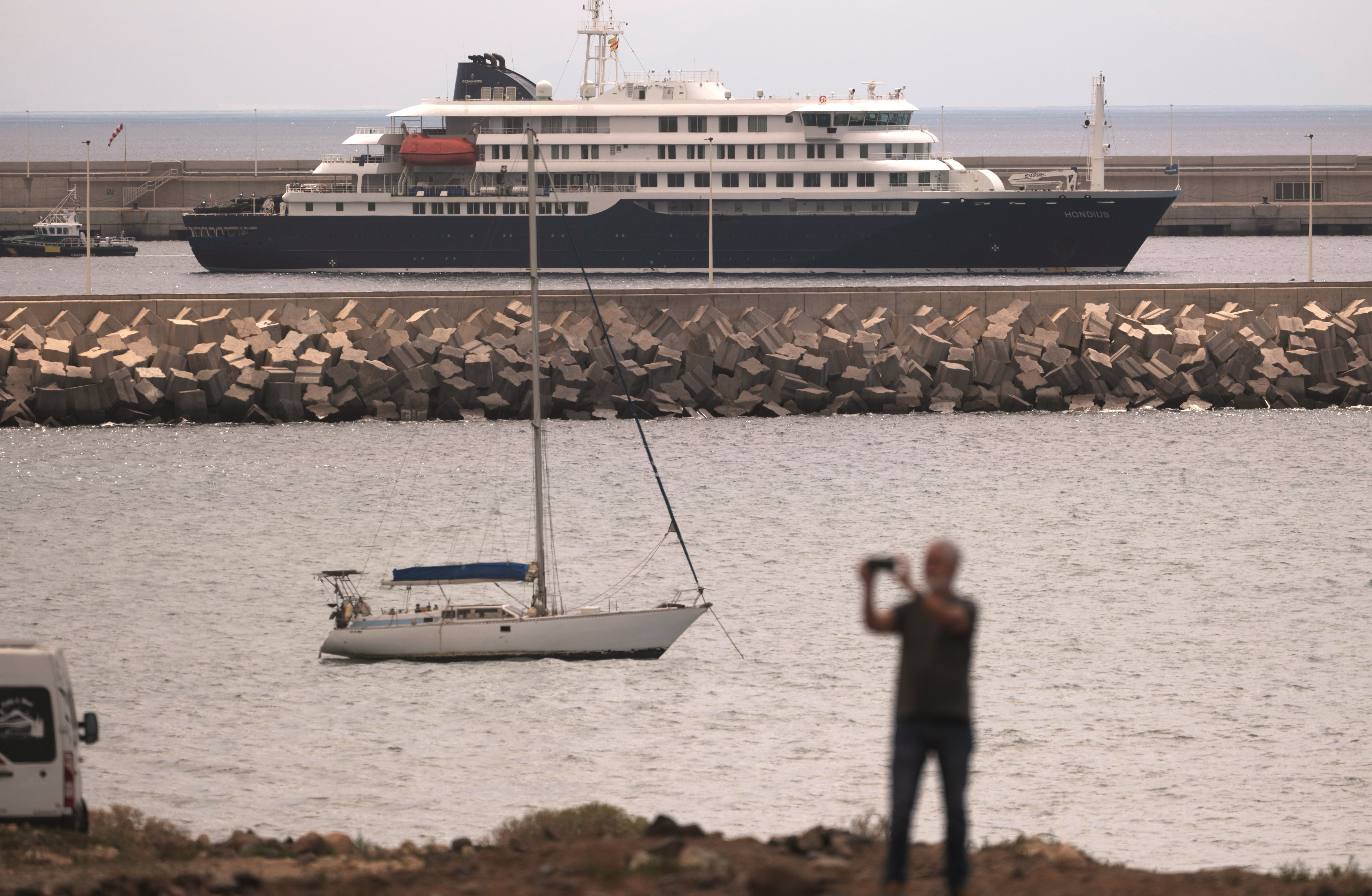 Operator of hantavirus-hit ship will say by week's end when the vessel will resume cruises