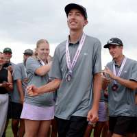 High school boys golf: Wayne seniors come together to win 1st 1A title