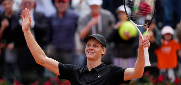Svitolina beats Gauff to win Italian Open and Sinner reaches men's final