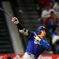 Shohei Ohtani getting on track with season-high 5 RBIs in Dodgers' rout of Angels