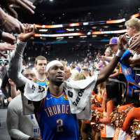 Shai Gilgeous-Alexander of the Thunder becomes the 14th player to win back-to-back NBA MVPs