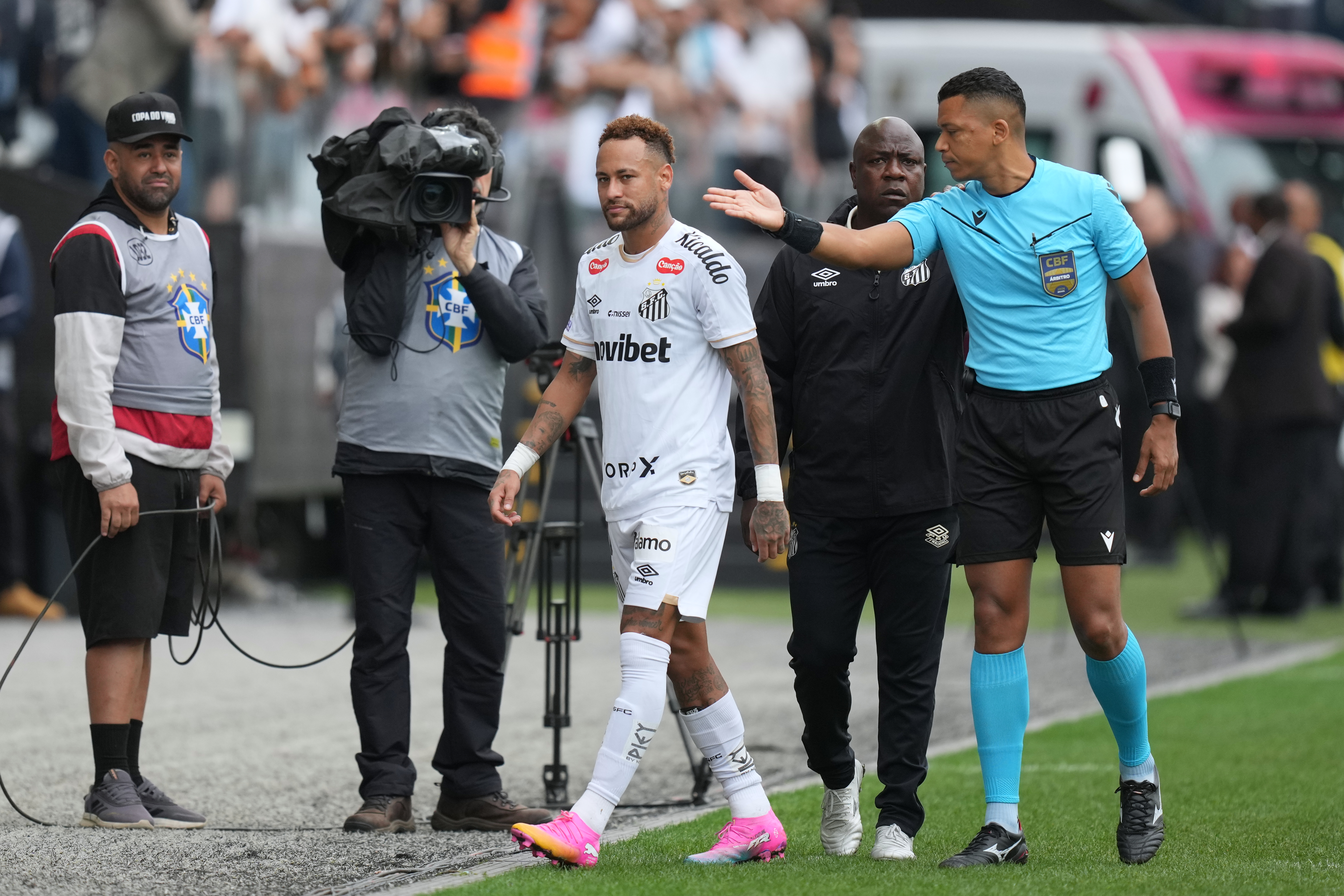 Santos' Neymar leaves the field after being substituted during a Brazilian Championship soccer match against Coritiba in Sao Paulo, Sunday, May 17, 2026. 