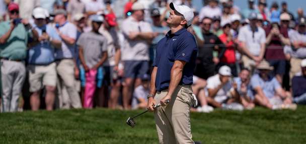 McIlroy has angry exchange with fan at PGA. Rahm, Smith, Schauffele also fade