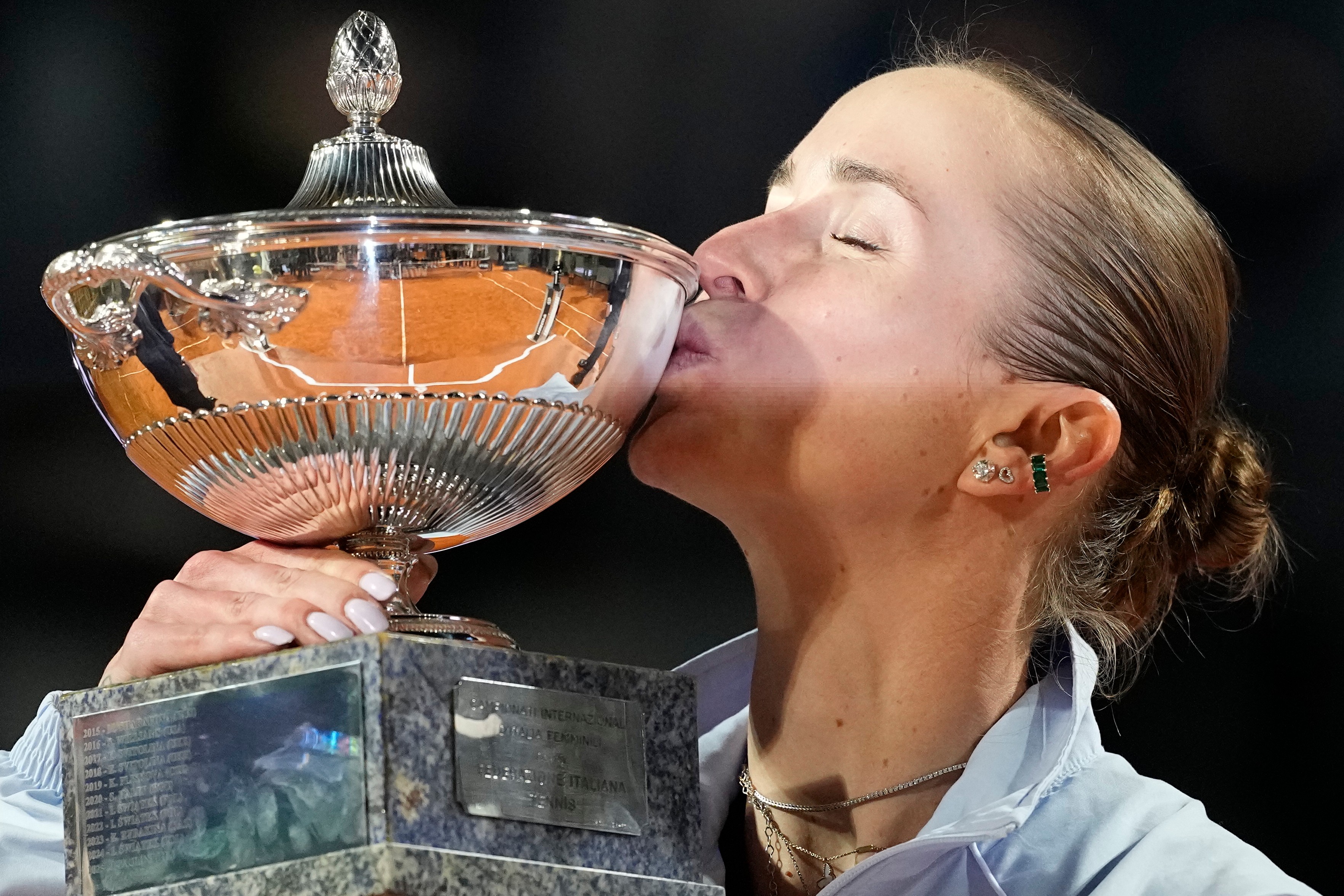 Elina Svitolina and Marta Kostyuk raise trophies for war-torn Ukraine on the tennis court