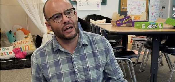 Have You Seen This? Kindergarten teacher shows what it's like during rug time