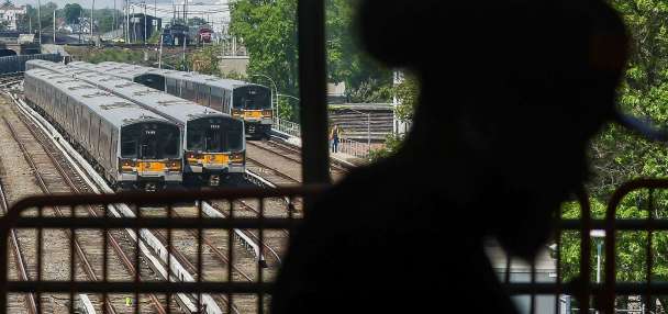 Deal reached to end strike at largest US commuter railroad