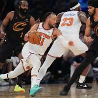 Jalen Brunson leads Knicks back from 22 down in the 4th for 115-104 win over Cavs in OT in Game 1