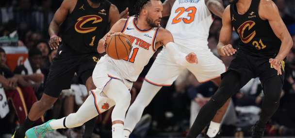 Jalen Brunson leads Knicks back from 22 down in the 4th for 115-104 win over Cavs in OT in Game 1