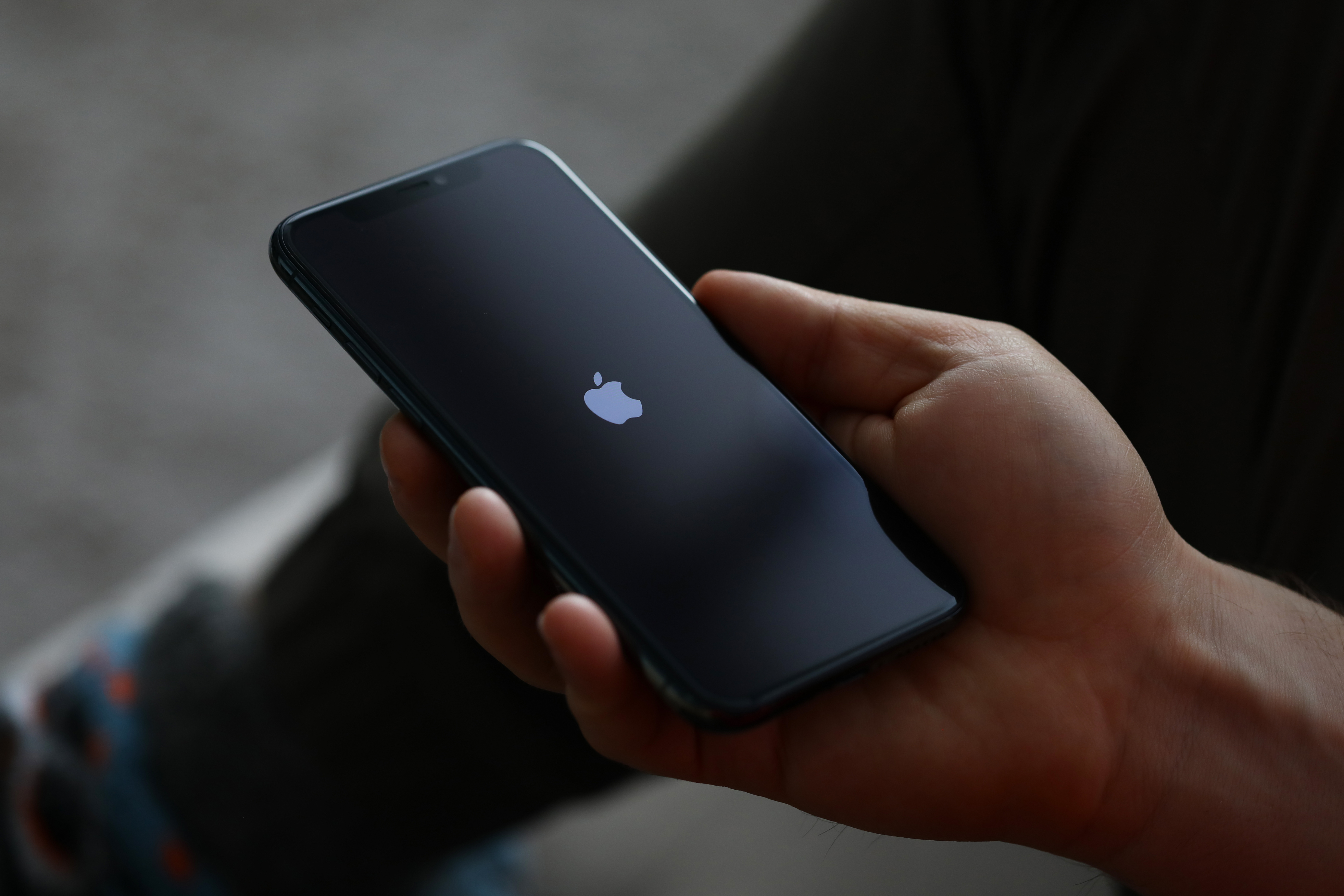 Phone return fraud: Scammers are tricking Utahns into shipping them 'free' iPhones