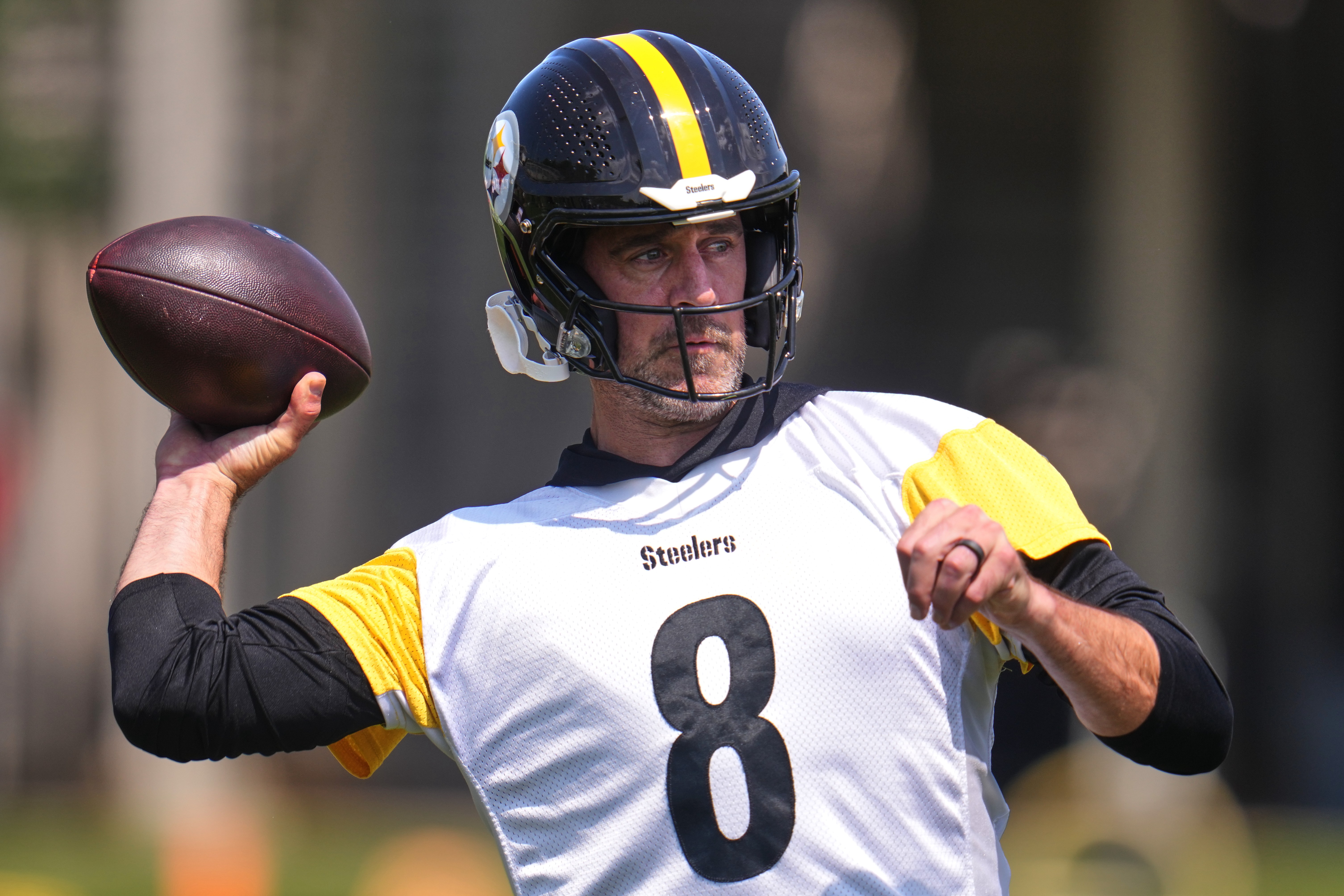 Pittsburgh Steelers quarterback Aaron Rodgers (8) participates in the football team's OTA workout in Pittsburgh, Monday, May 18, 2026. 