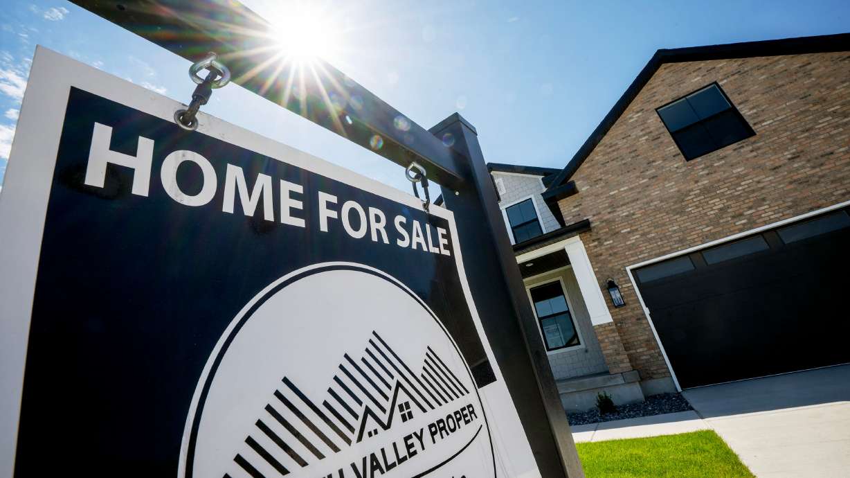 According to Redfin on Wednesday, 35.4% of home sellers in the United States reduced their asking prices in April, a trend attributed to the housing market stabilizing as buyers slowly return.