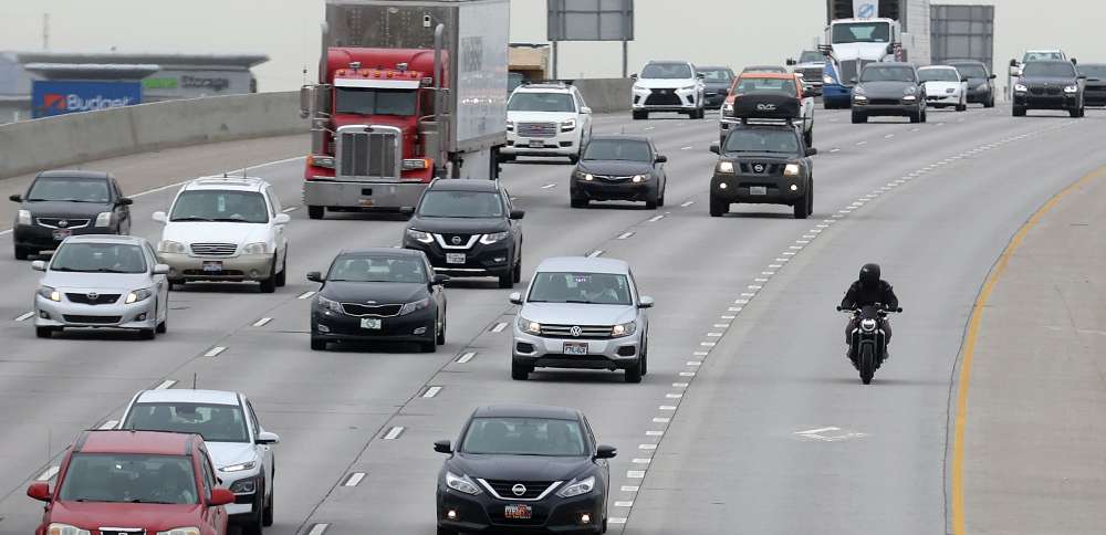 Utah may increase awareness of its laws targeting left-lane loafing violations