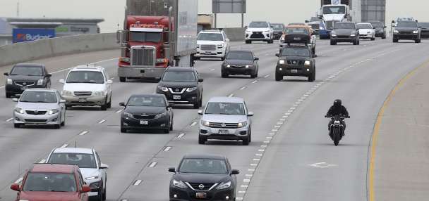 Utah may increase awareness of its laws targeting left-lane loafing violations