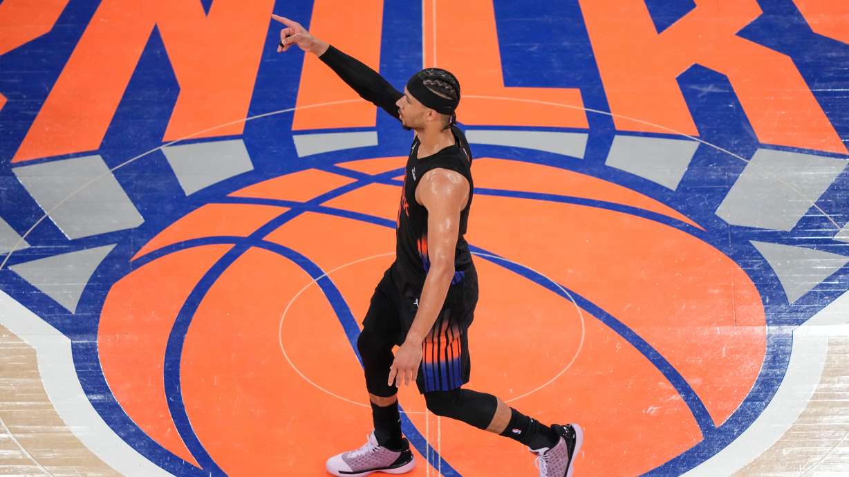 New York Knicks guard Josh Hart (3) reacts after scoring a three-point goal during the second half of Game 2 in the Eastern Conference finals NBA basketball playoffs series against the Cleveland Cavaliers, Thursday, May 21, 2026, in New York.