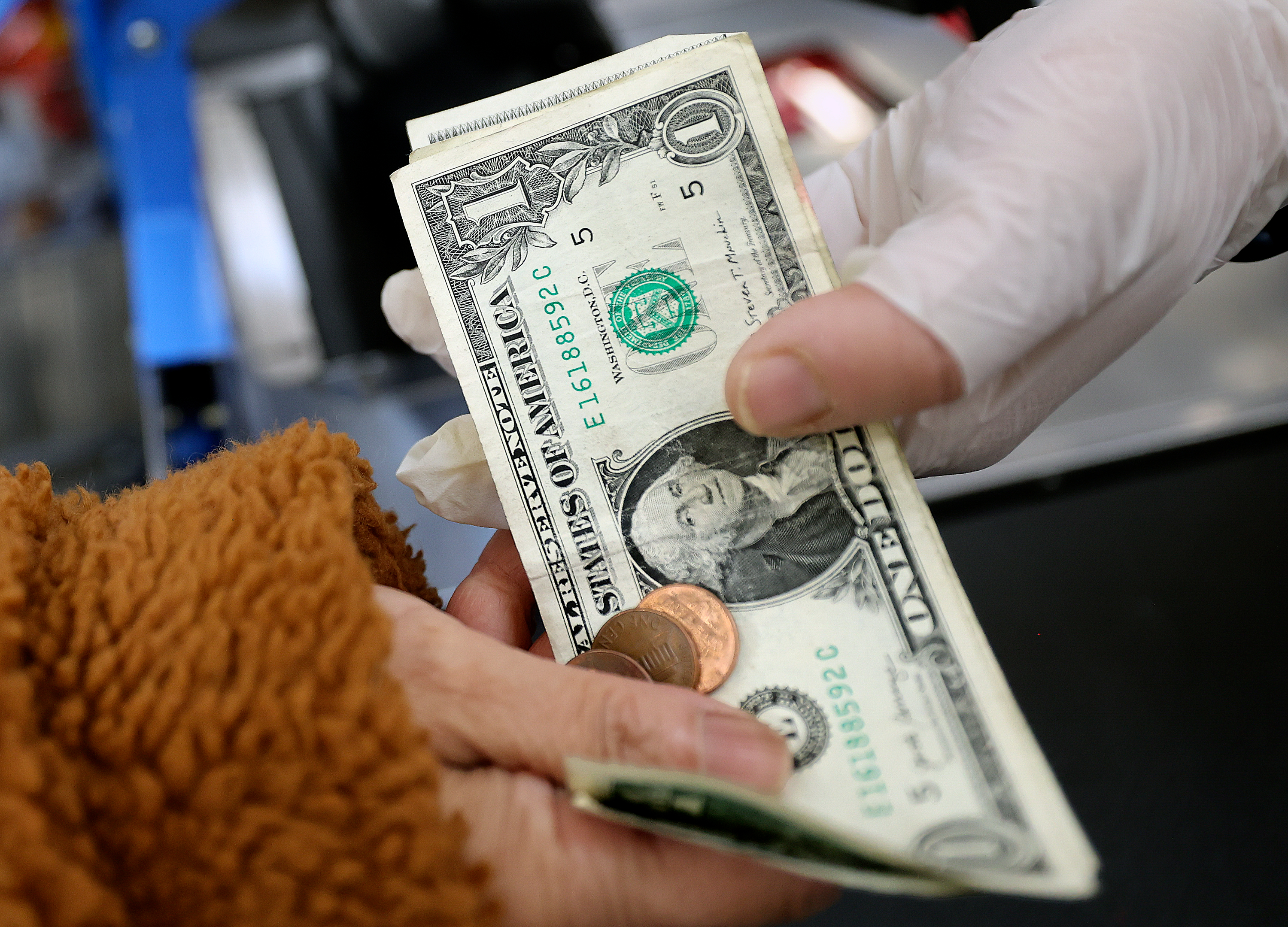 Utah economic pictured 'mixed' with frustrating realities for job seekers, consumers
