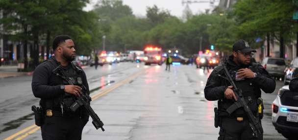 Law enforcement authorities respond to reports of shots fired near White House