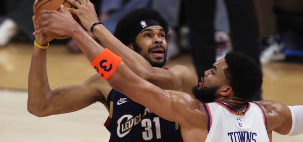 Knicks move within 1 win of NBA Finals with 121-108 victory over Cavaliers