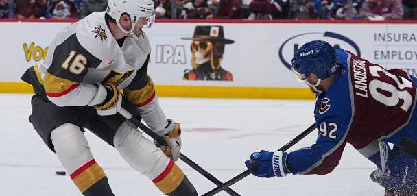A disputed no-goal sparks a 2-goal swing as the Avalanche grab a 3-0 Game 3 lead