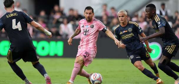 Messi leaves midway through second half, Inter Miami rallies past Union 6-4