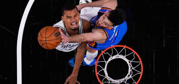 Wembanyama answers the call again, Spurs top Thunder to tie West finals at 2-2