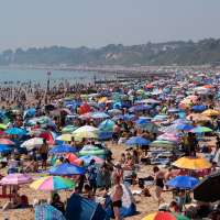 Exceptionally early heat wave shatters records and brings death in Europe