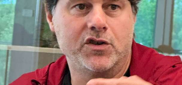 Pochettino says agent spoke with AC Milan, others, no decision on future until after World Cup