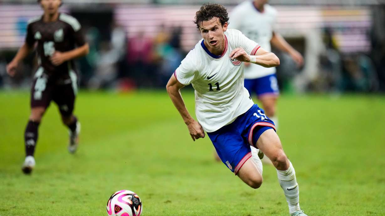 FILE - The United States' Brenden Aaronson goes for the ball during an international friendly soccer match against Mexico at Akron Stadium in Guadalajara, Mexico, Tuesday, Oct. 15, 2024.