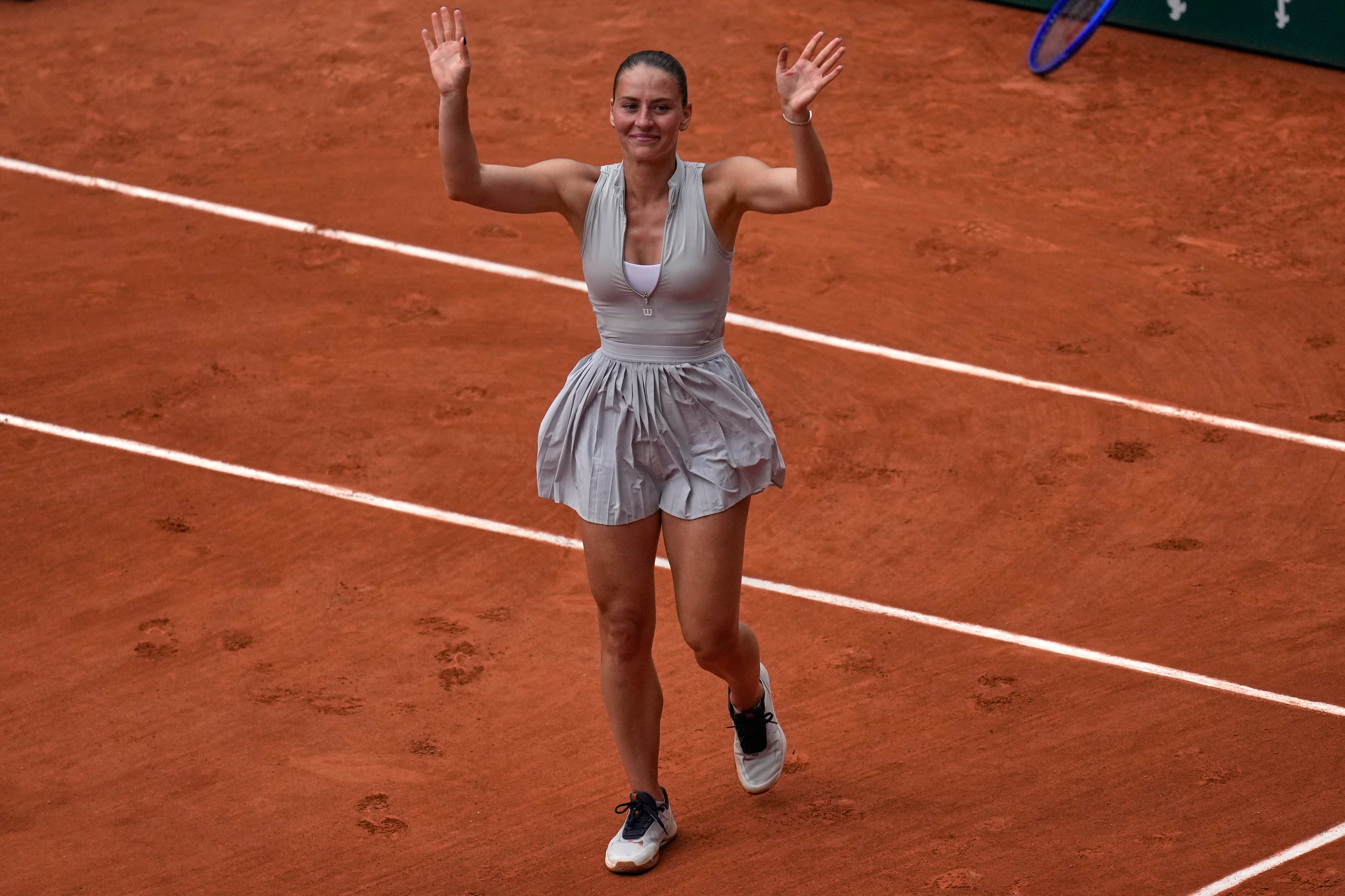 Marta Kostyuk stuns Iga Swiatek on her birthday to reach a first French Open quarterfinal