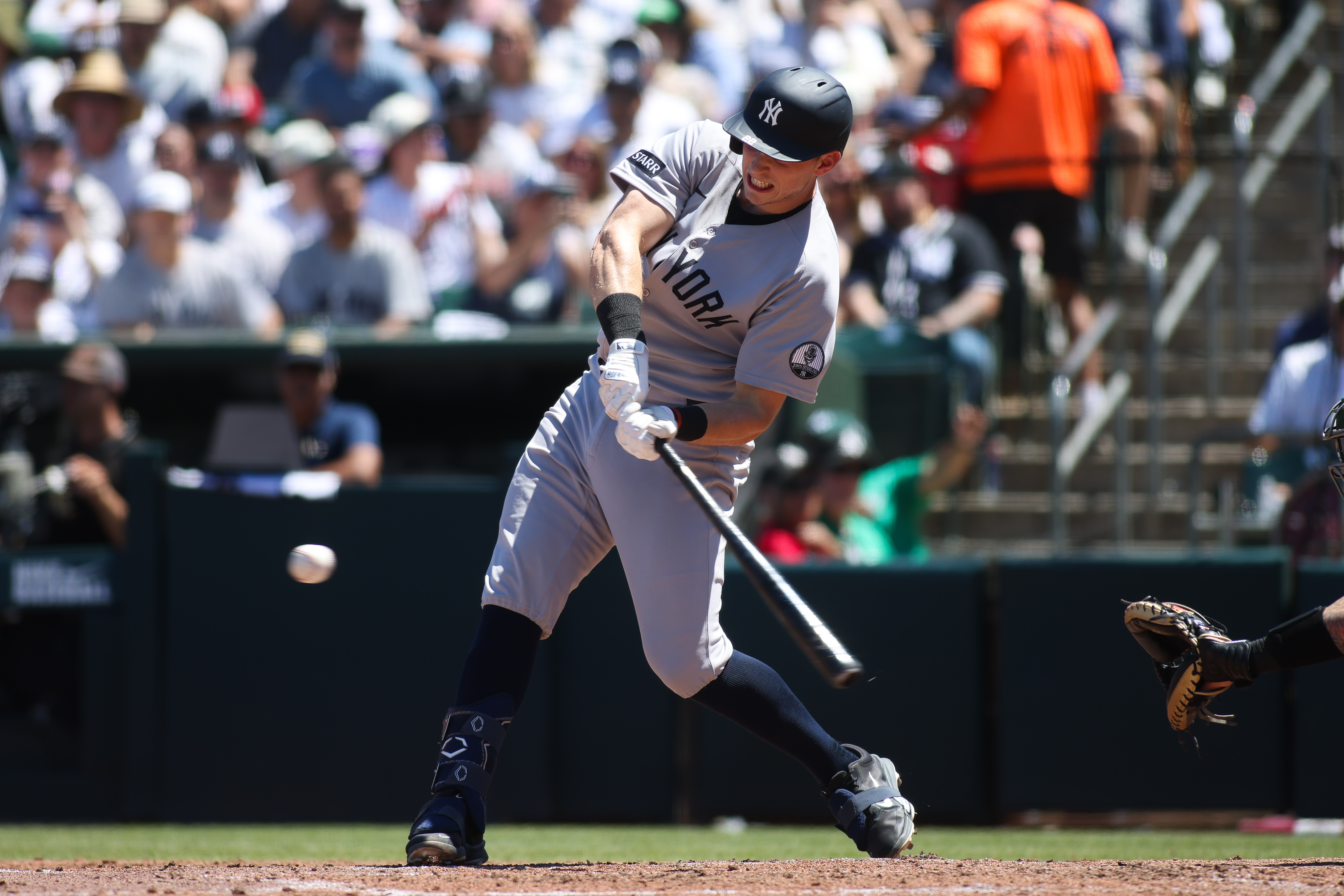 The Yankees score 13 runs in an inning for the 1st time in 21 years