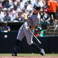 The Yankees score 13 runs in an inning for the 1st time in 21 years
