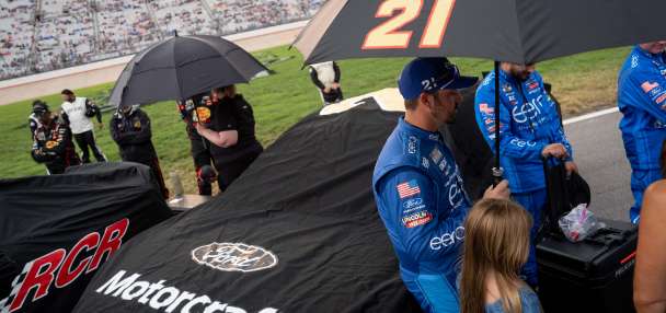 NASCAR's Cup Series race at Nashville Superspeedway starts after 80-minute rain delay