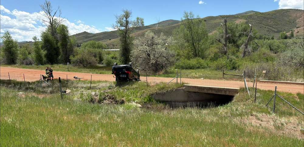 1 dead, 2 injured in rollover near Coalville