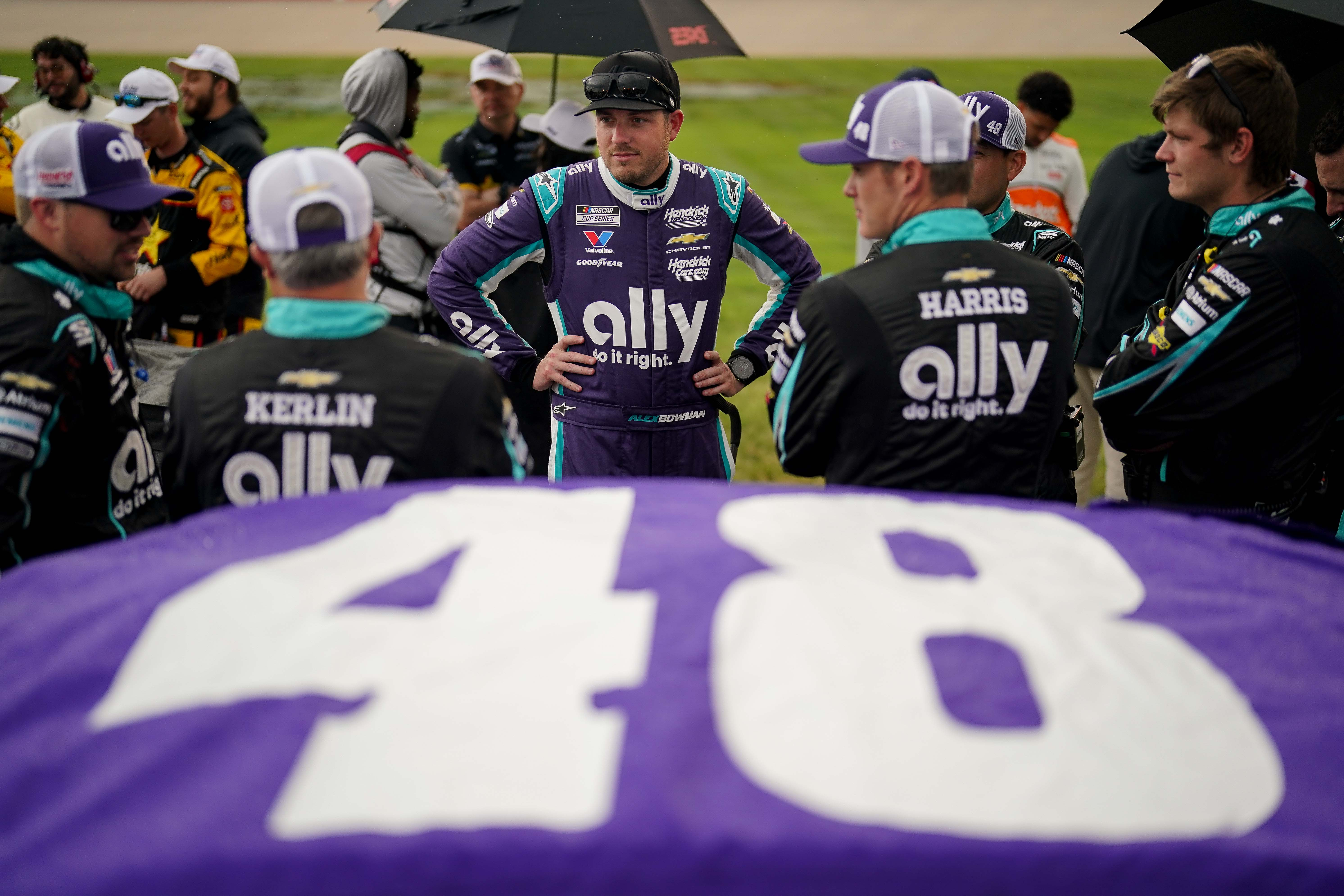 Battling vertigo, NASCAR driver Alex Bowman says 'I'm as close to 100% as I'm going to get'