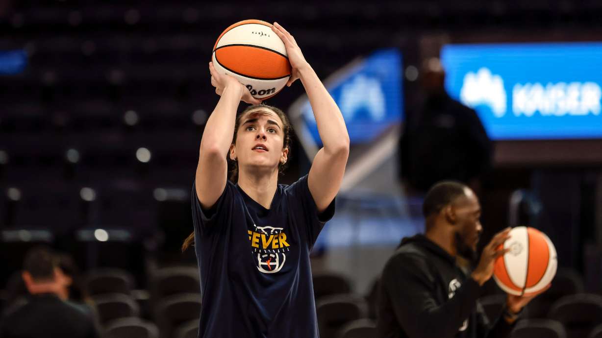 Indiana Fever's Caitlin Clark warms up before the Golden State Valkyries played the Indiana Fever at Chase Center in San Francisco Thursday, May 28, 2026.